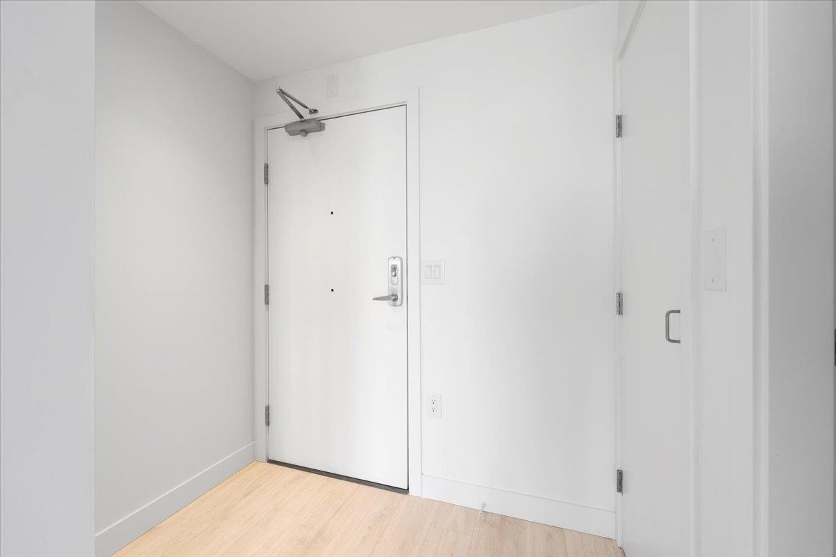 Dining Area Photo of 410 8138 Fraser Street, Vancouver, BC