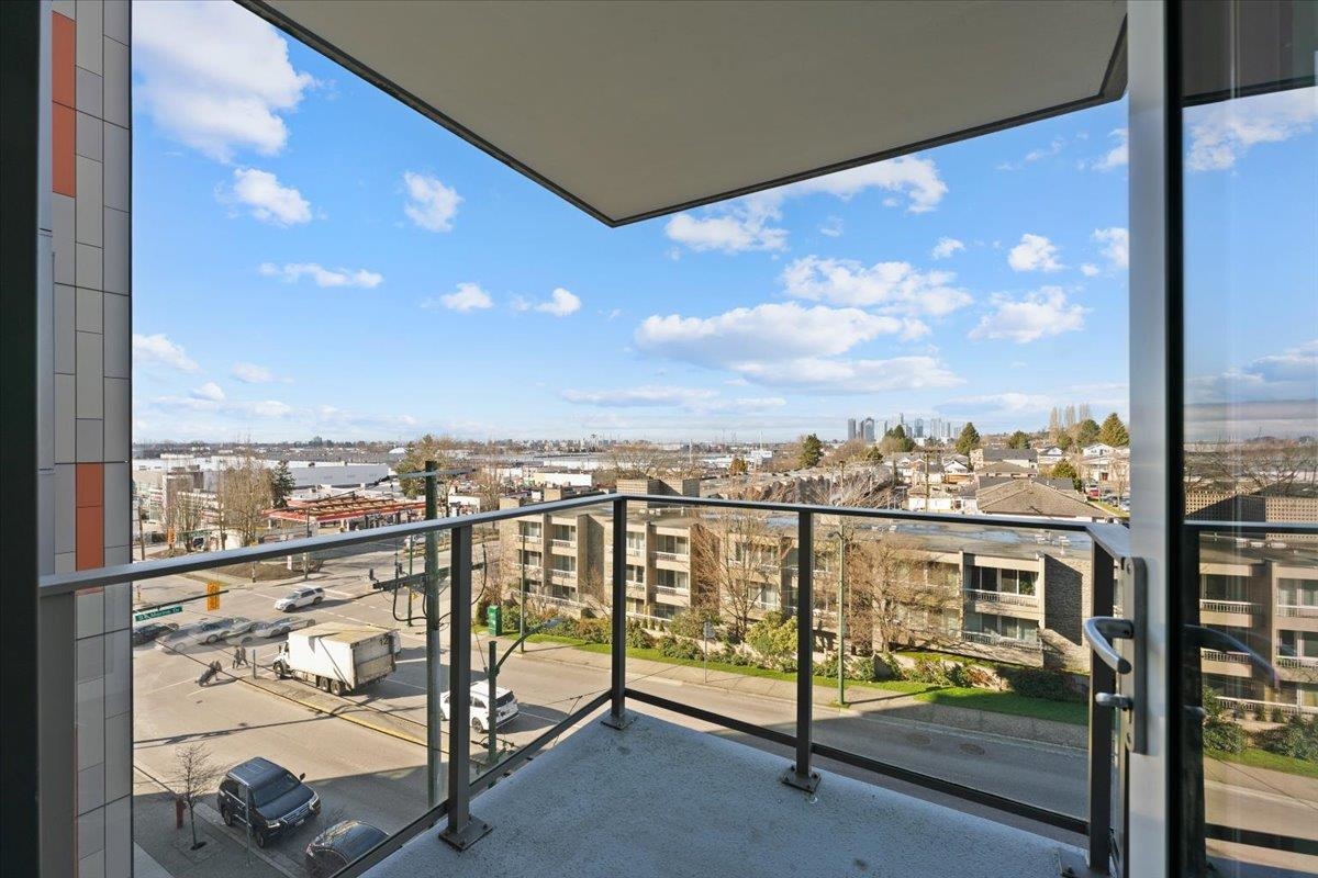 Mudroom Photo of 410 8138 Fraser Street, Vancouver, BC