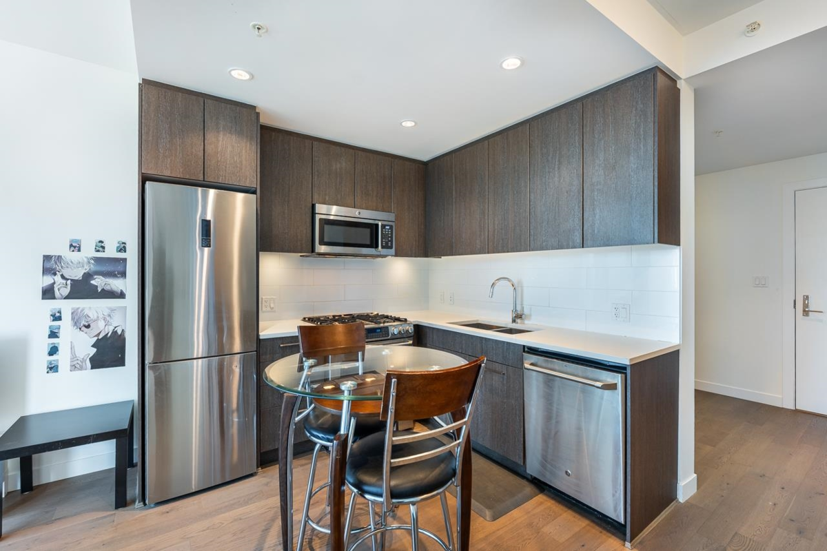 Dining Area Photo of 1006 9060 University Crescent, Burnaby, BC