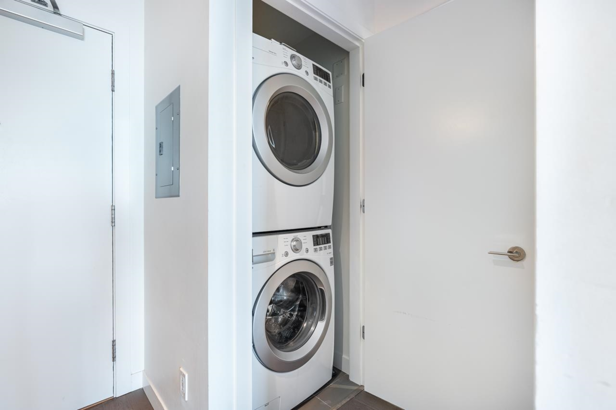 Mudroom Photo of 1006 9060 University Crescent, Burnaby, BC