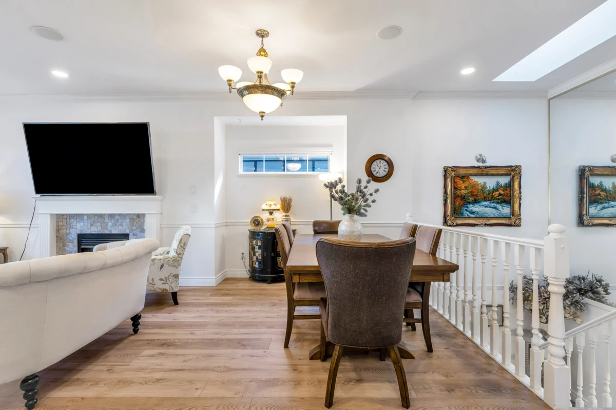 Breakfast Nook Photo of 122 Blackberry Drive, Port Moody, BC