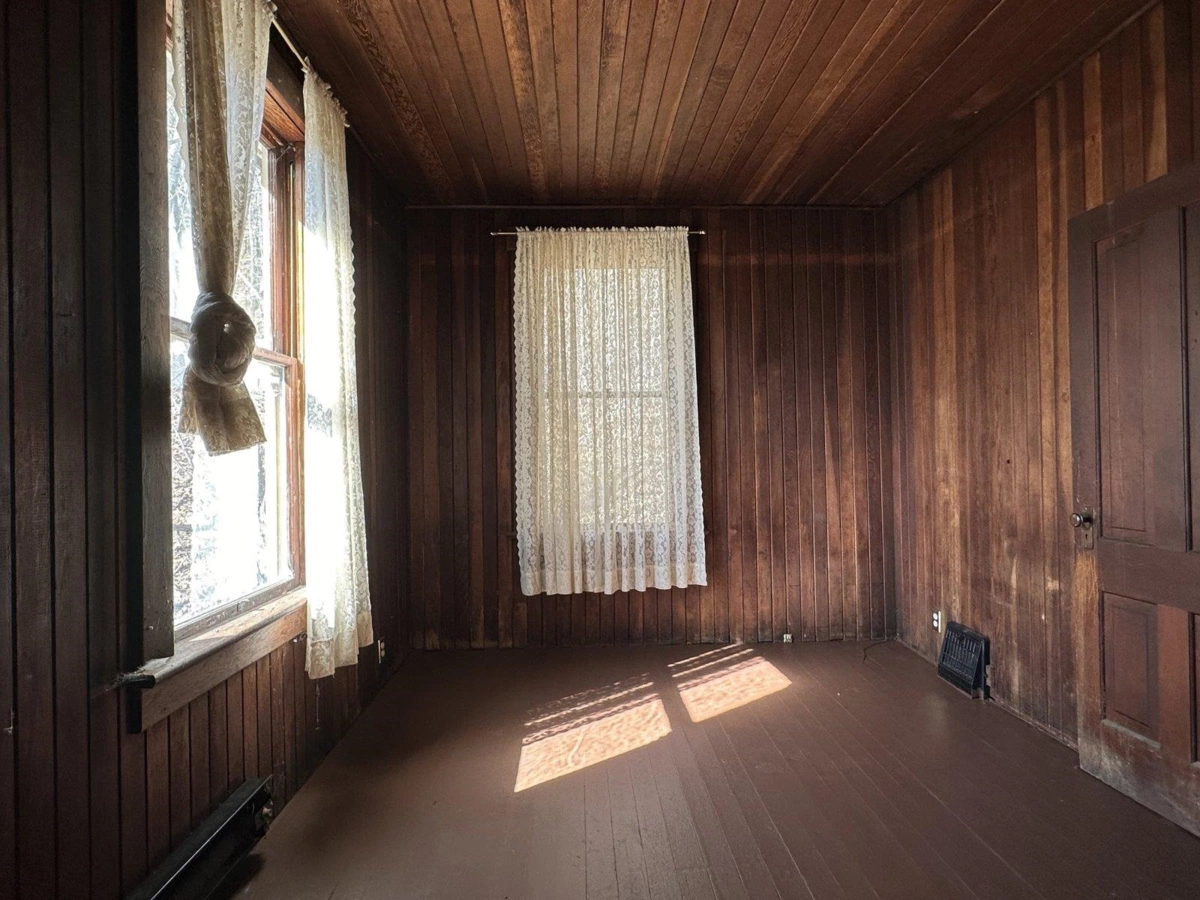 Primary Bedroom Photo of 31010 Trans Canada Highway, Yale, BC