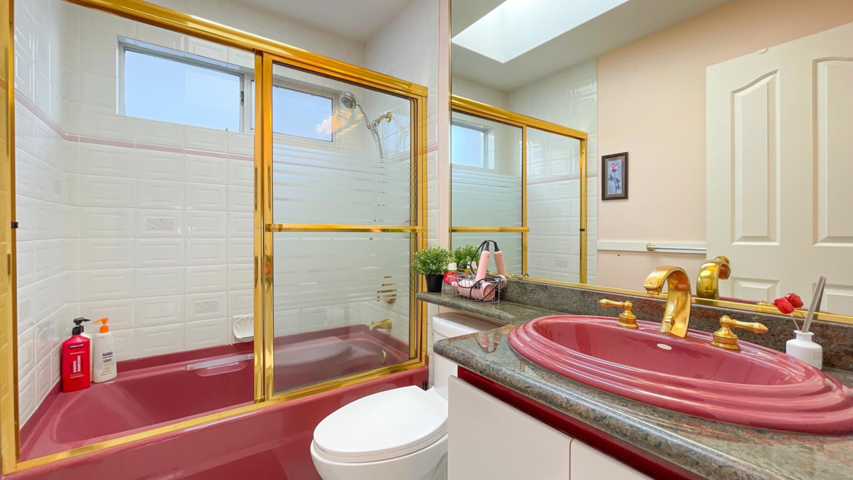 Basement Recreation Room Photo of 2056 Scarboro Avenue, Vancouver, BC