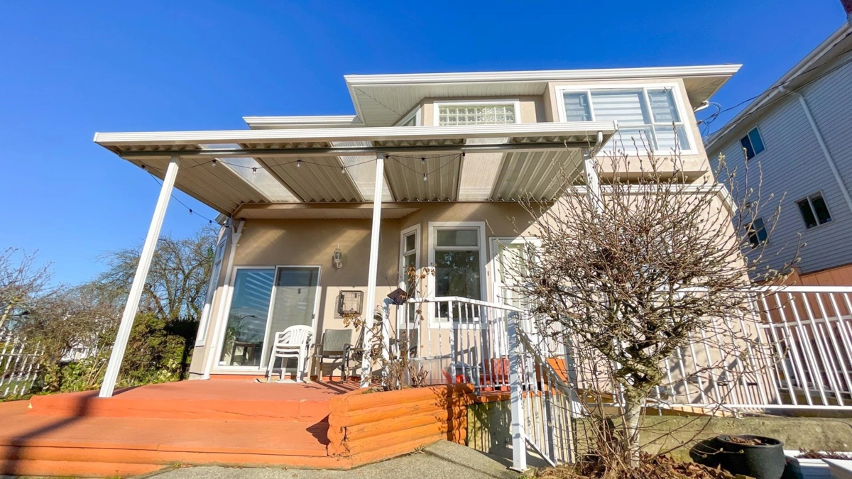 Garden / Landscaping Photo of 2056 Scarboro Avenue, Vancouver, BC