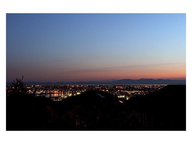 Living Room Photo of 2056 Scarboro Avenue, Vancouver, BC