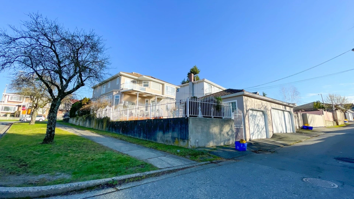 Street View Photo of 2056 Scarboro Avenue, Vancouver, BC