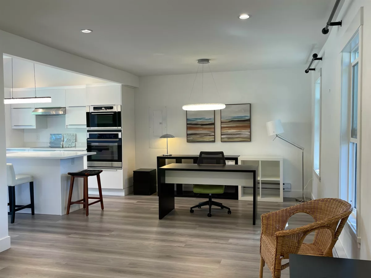 Living Room Photo of 500 Douglas Crescent, Richmond, BC