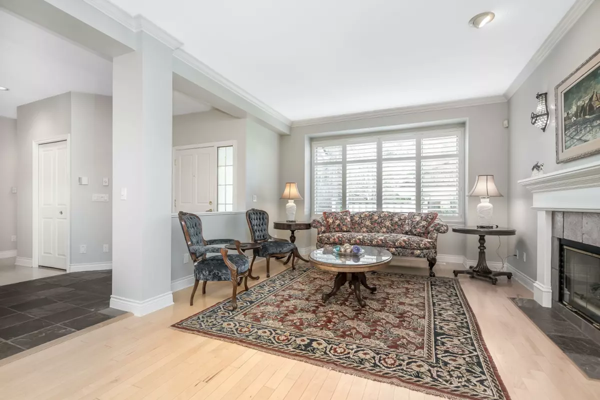 Family Room Photo of 31 3355 Morgan Creek Way, Surrey, BC