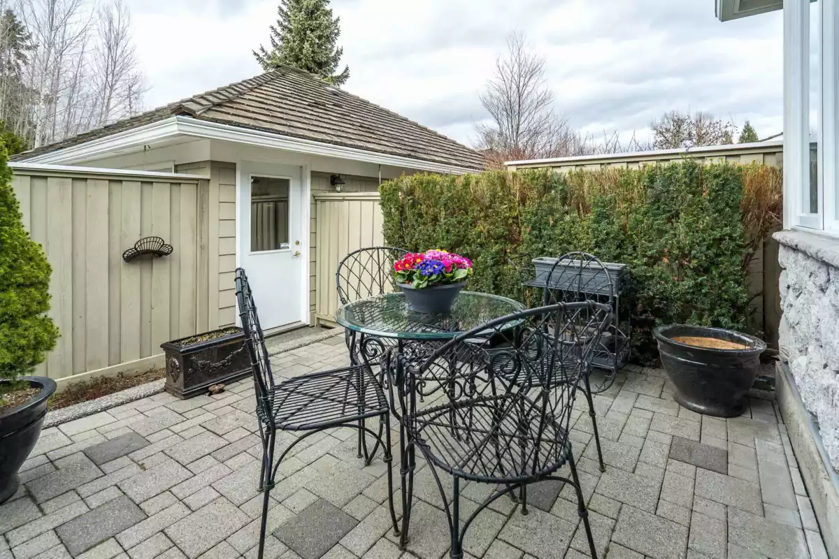 Hot Tub / Spa Photo of 31 3355 Morgan Creek Way, Surrey, BC