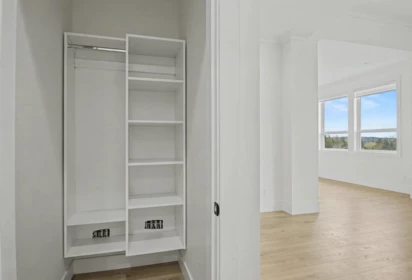 Guest Bathroom Photo of 16685 15a Avenue, Surrey, BC