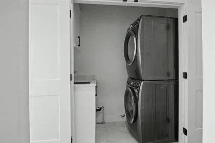 Laundry Room Photo of 16685 15a Avenue, Surrey, BC