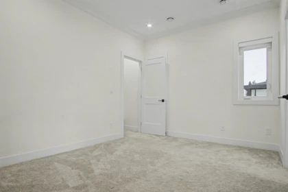 Office / Den Photo of 16685 15a Avenue, Surrey, BC