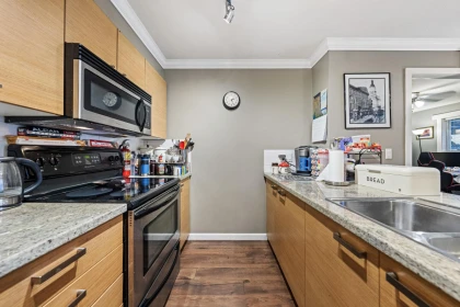 Primary Bathroom Photo of 309 6815 188 Street, Surrey, BC