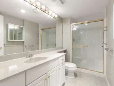 Mudroom Photo of 118 15350 19a Avenue, Surrey, BC