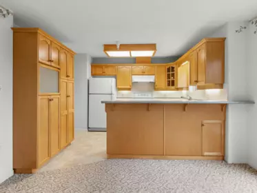 Walk-In Closet Photo of 118 15350 19a Avenue, Surrey, BC