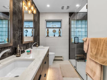 Entry Foyer Photo of 7878 108 Street, Delta, BC