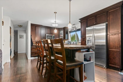 Kitchen Photo of 33943 Pine Street, Abbotsford, BC