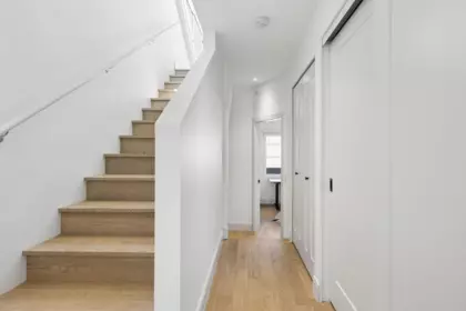 Entry Foyer Photo of 2 632 E 3rd Street, North Vancouver, BC