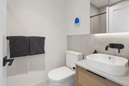 Laundry Room Photo of 2 632 E 3rd Street, North Vancouver, BC