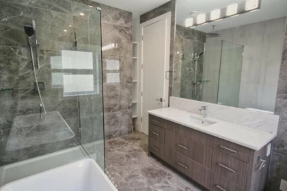 Guest Bathroom Photo of 11911 Dunavon Place, Richmond, BC