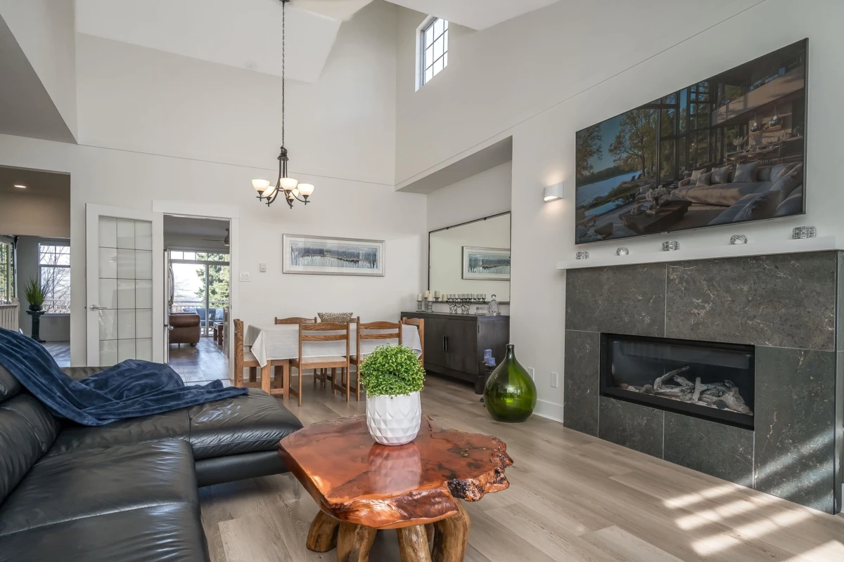 Dining Area Photo of 98 2533 152 Street, Surrey, BC