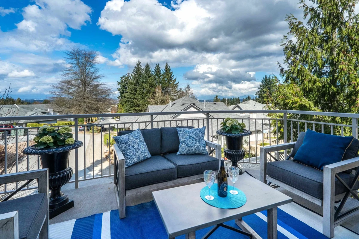 Family Room Photo of 98 2533 152 Street, Surrey, BC