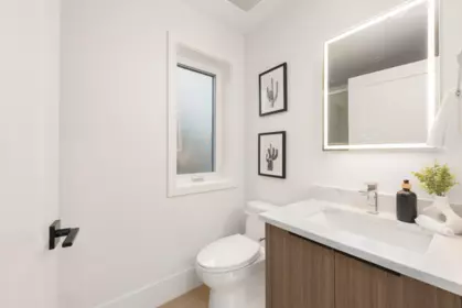 Office / Den Photo of 1 3393 Victoria Drive, Vancouver, BC