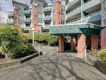 Entry Foyer Photo of 414 128 W 8th Street, North Vancouver, BC