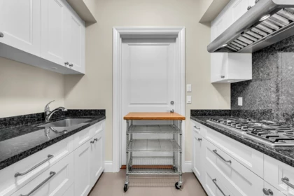 Garage Interior Photo of 4358 Erwin Drive, West Vancouver, BC