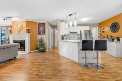 Breakfast Nook Photo of 202 12125 75a Avenue, Surrey, BC