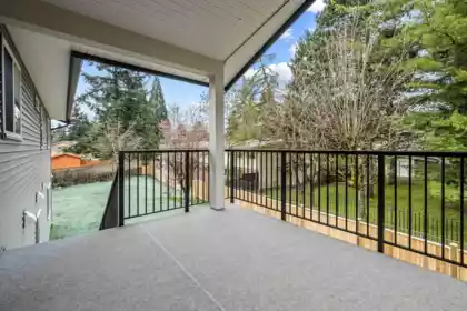 Hallway Photo of 12304 Iona Place, Surrey, BC