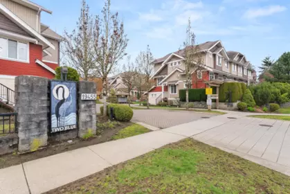 Front Yard Photo of 66 19455 65 Avenue, Surrey, BC
