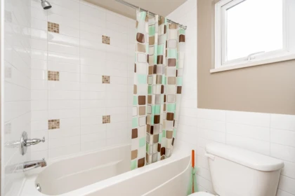 Hallway Photo of 952 1483 E King Edward Avenue, Vancouver, BC