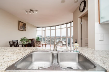 Primary Bathroom Photo of 952 1483 E King Edward Avenue, Vancouver, BC