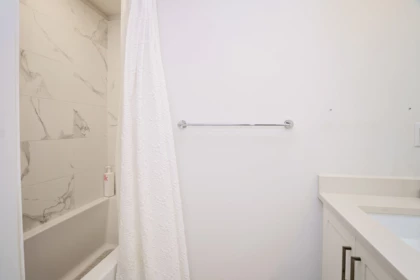 Guest Bathroom Photo of 105 20673 78 Avenue, Langley, BC