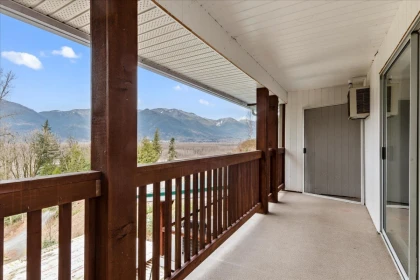 Mudroom Photo of 43590 Chilliwack Mountain Road, Chilliwack, BC