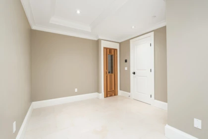 Mudroom Photo of 3918 Southridge Avenue, West Vancouver, BC