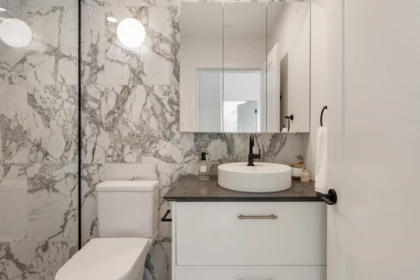 Guest Bathroom Photo of 197 W King Edward Avenue, Vancouver, BC