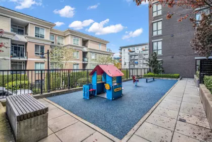 Swimming Pool Photo of 321 750 Dogwood Street, Coquitlam, BC