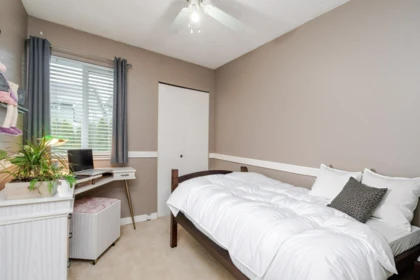 Basement Recreation Room Photo of 5887 184b Street, Surrey, BC