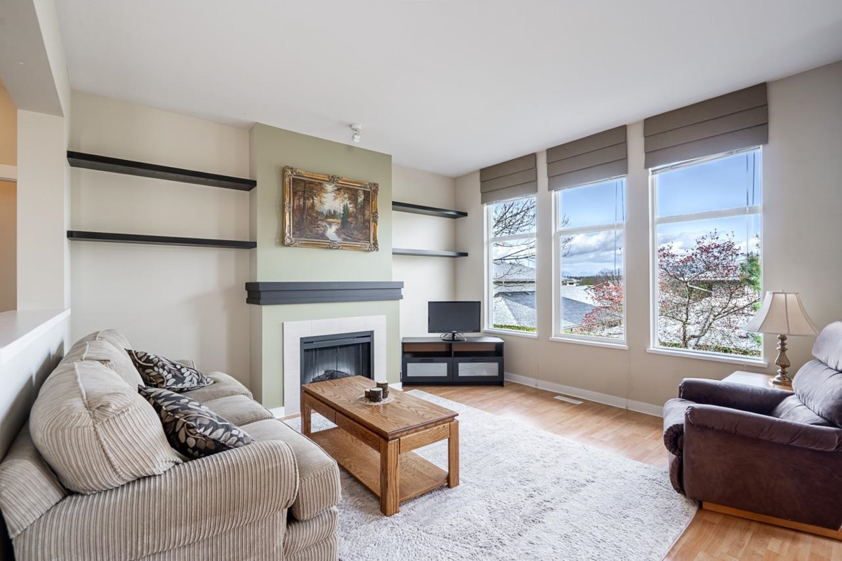 Dining Area Photo of 53 15188 62a Avenue, Surrey, BC