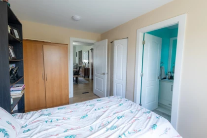 Bedroom 2 Photo of 6739 178b Street, Surrey, BC