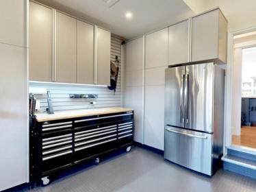 Fitness Center Photo Near 15430 34a Avenue, Surrey, BC