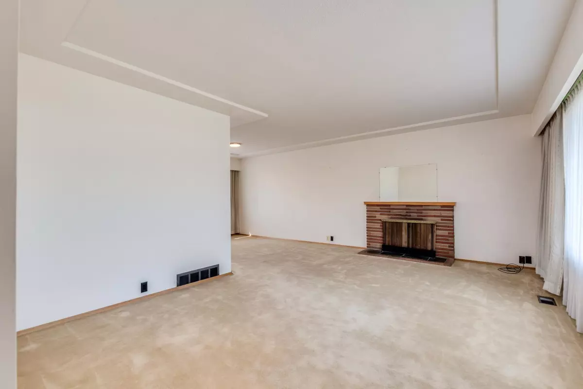 Family Room Photo of 6664 Charles Street, Burnaby, BC