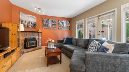 Basement Recreation Room Photo of 16232 87 Avenue, Surrey, BC