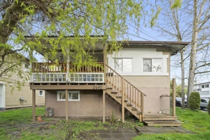 Hot Tub / Spa Photo of 2452 2492 Balsam Street, Vancouver, BC