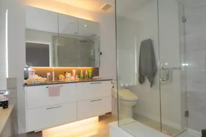 Guest Bathroom Photo of 76 3306 Princeton Avenue, Coquitlam, BC