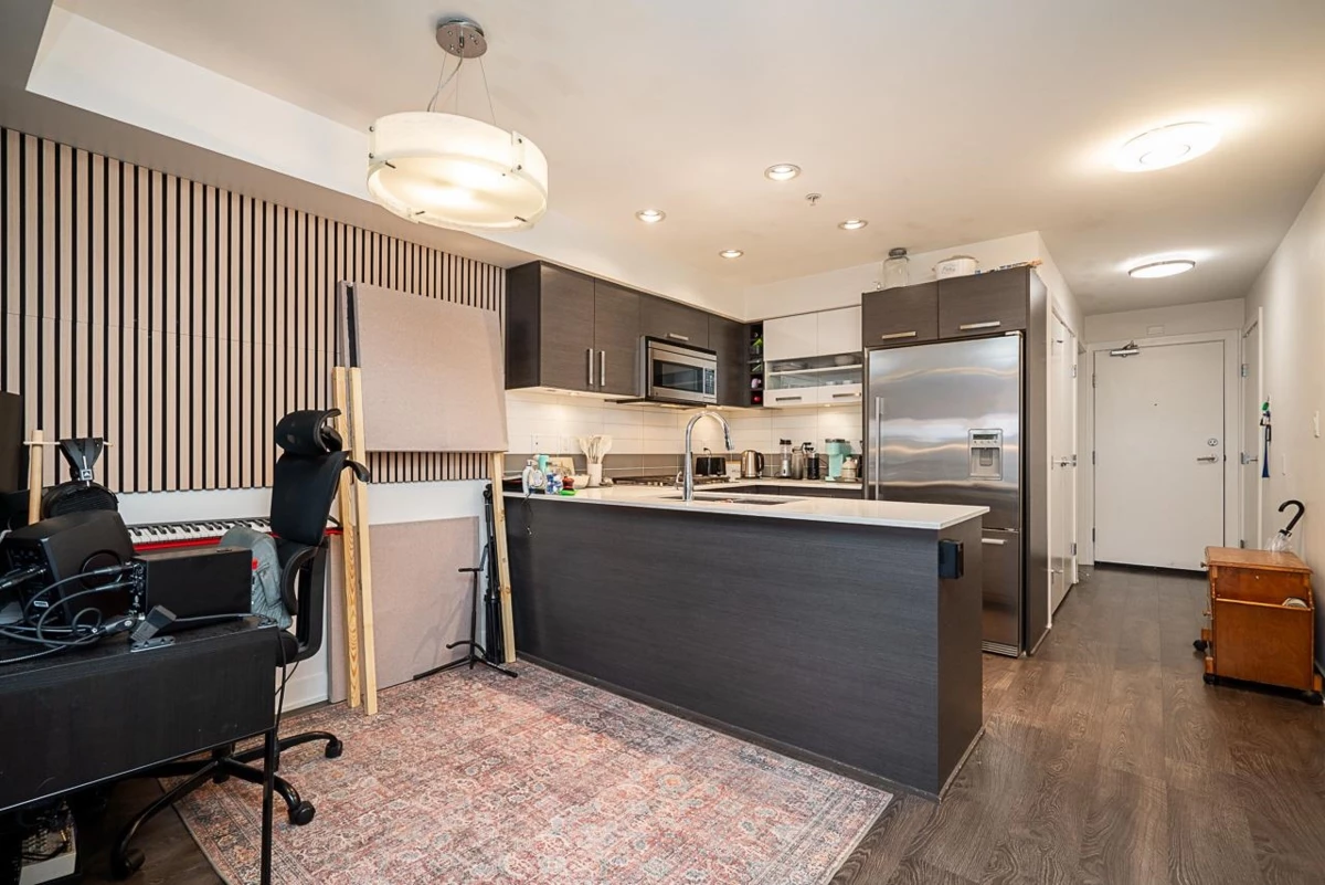Family Room Photo of 212 2858 W 4th Avenue, Vancouver, BC