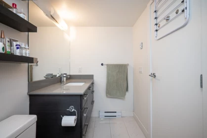 Guest Bathroom Photo of 212 2858 W 4th Avenue, Vancouver, BC