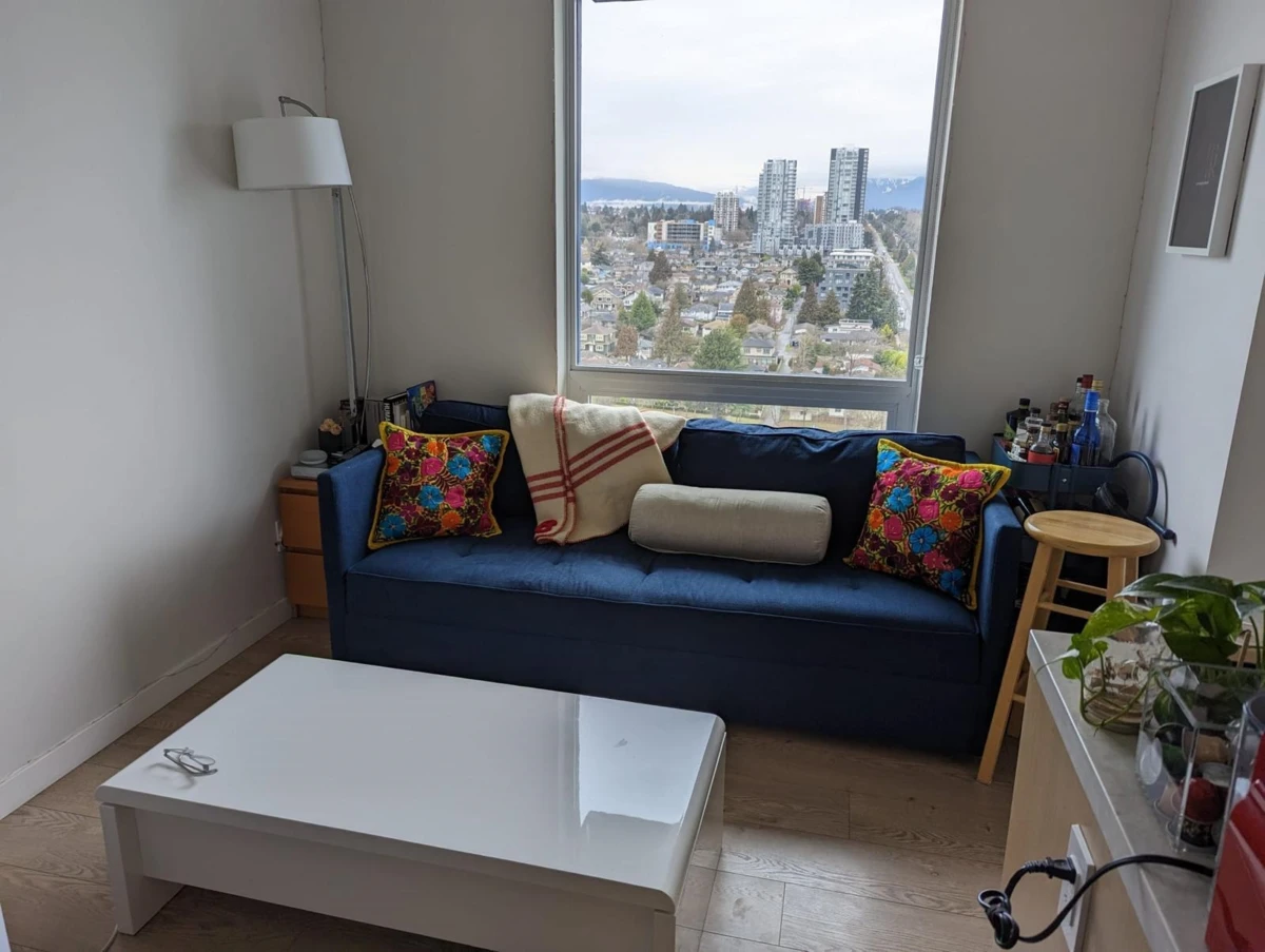 Living Room Photo of 2004 8189 Cambie Street, Vancouver, BC